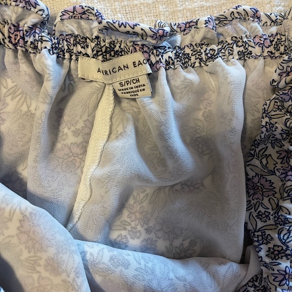 Women’s AE floral multicolor semi crop spring top lantern sleeve - Picture 7 of 8